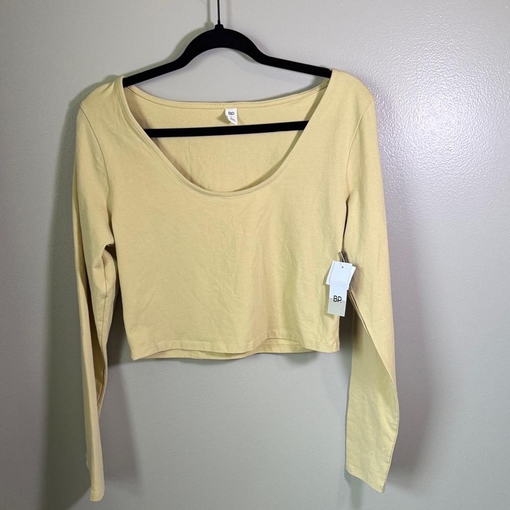NWT bp Scoop Neck Long Sleeve Crop Top in Light Yellow
